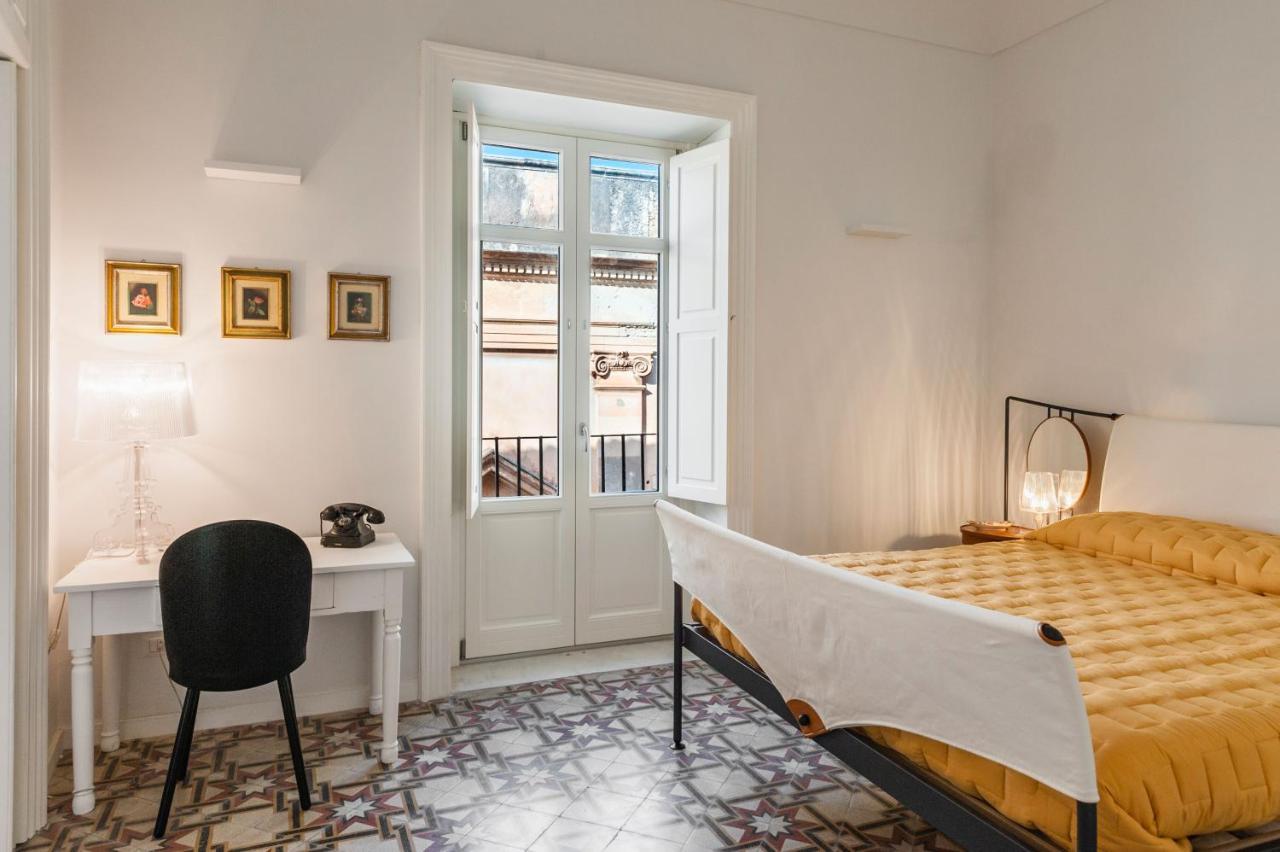 2 Soru Ortigia Holiday Home - Attico Con Terrazza Syrakus Exterior foto